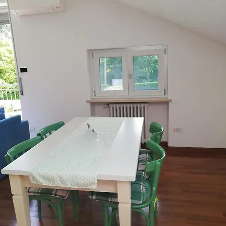 I Tulipani ستريزا